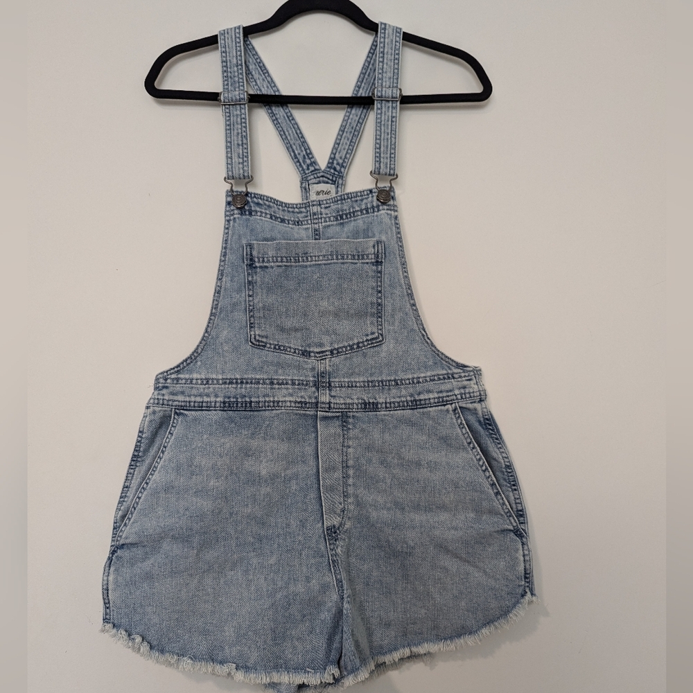 Light denim overall shorts